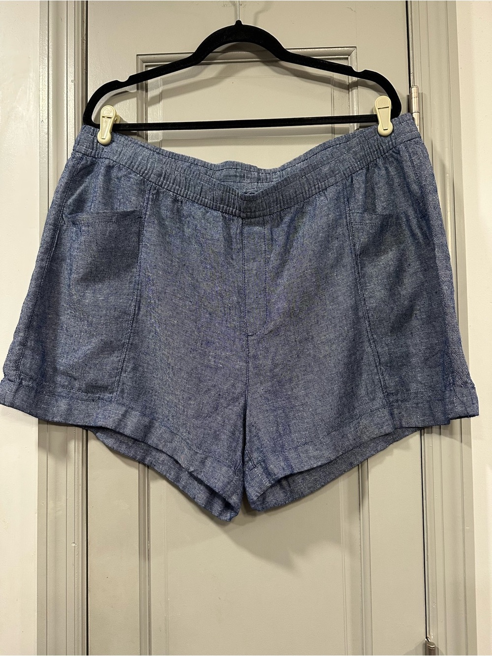 Old Navy Chambray-Look Blue Pull-On Shorts
